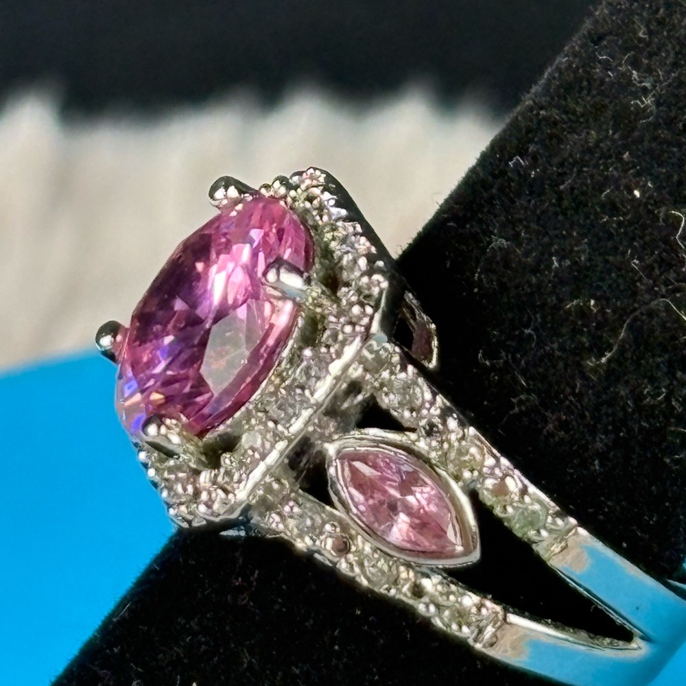 Luminous Pink: Lab-Created Sapphire & .925 Sterling Silver Halo Ring size 7